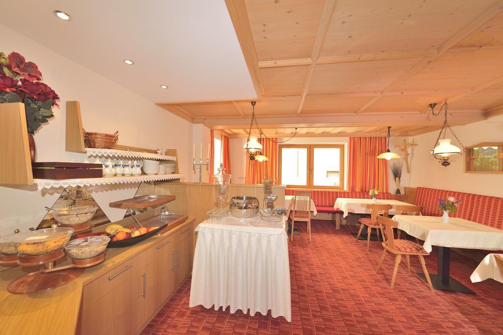 Hotel Garni Viktoria サンクト・アントン・アム・アールベルク エクステリア 写真