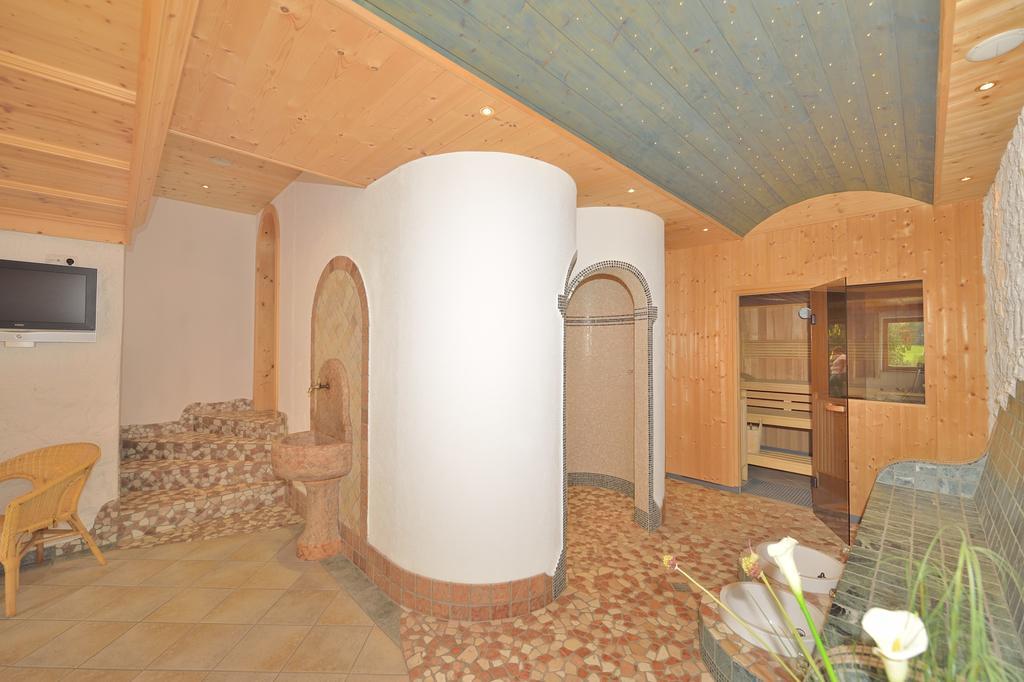 Hotel Garni Viktoria サンクト・アントン・アム・アールベルク エクステリア 写真